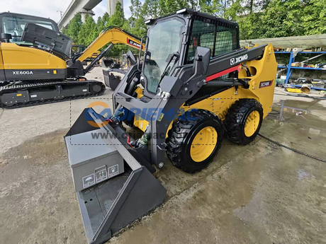 Dominican Republic - 1 Unit XCMG XC740K Skid Steer Loader & XC870K Backhoe Loader