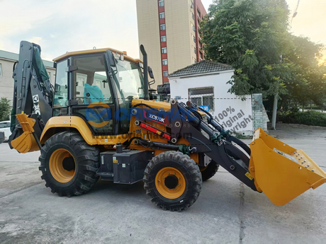 Dominican Republic - 1 Unit XCMG XC740K Skid Steer Loader & XC870K Backhoe Loader