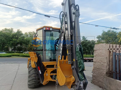 Dominican Republic - 1 Unit XCMG XC740K Skid Steer Loader & XC870K Backhoe Loader