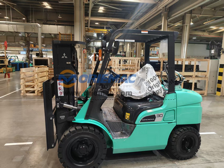 Peru - 2 Units MITSUBISHI FG30PT Forklift